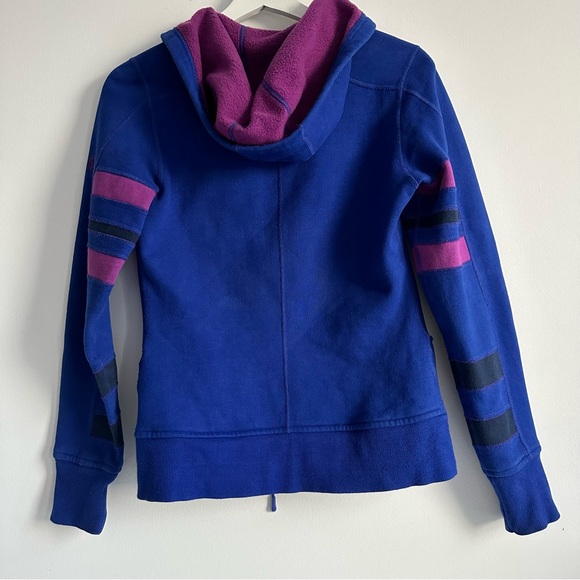 Lululemon Sweater - Picture 7 of 8